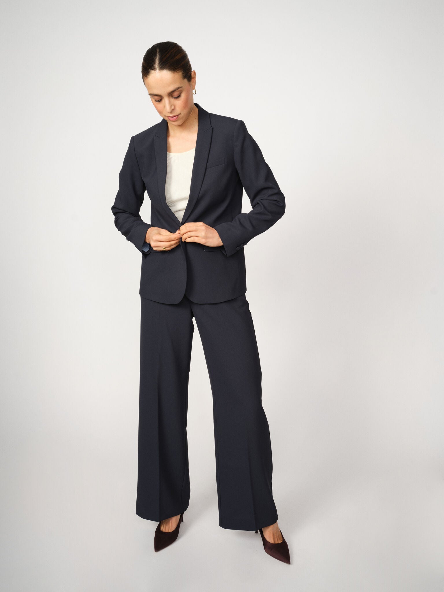 Modelshot / Salute Navy / Detail